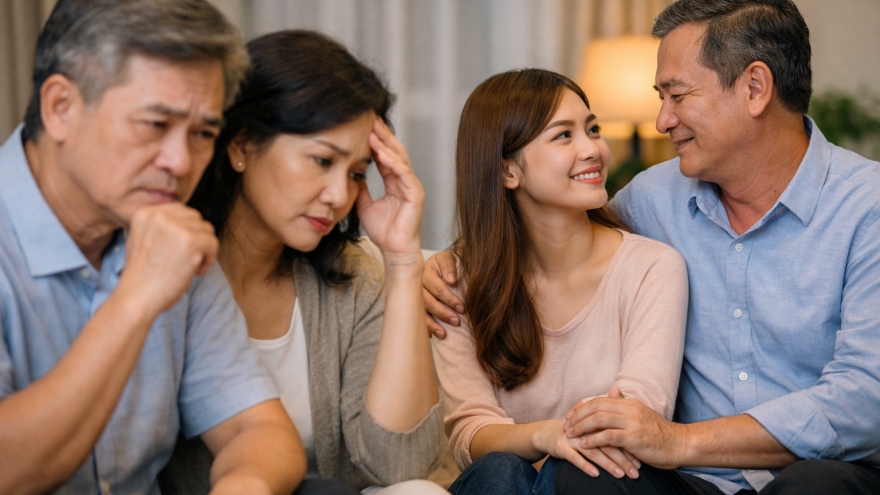 Con gái 24 tuổi muốn lấy người đàn ông U60, tôi có nên phản đối?